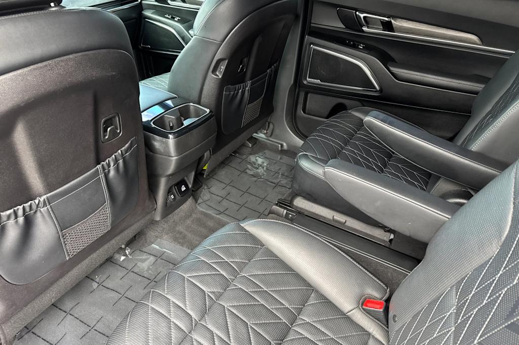 Thumbnail: 2023 Kia Telluride - 16