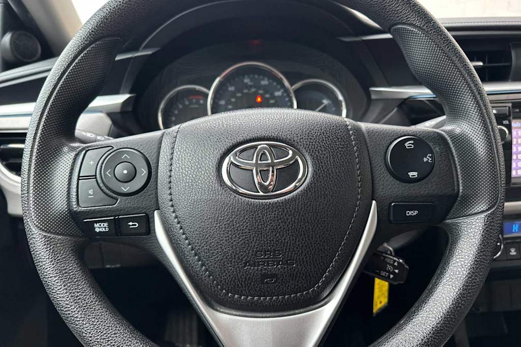 2016 Toyota Corolla LE 25