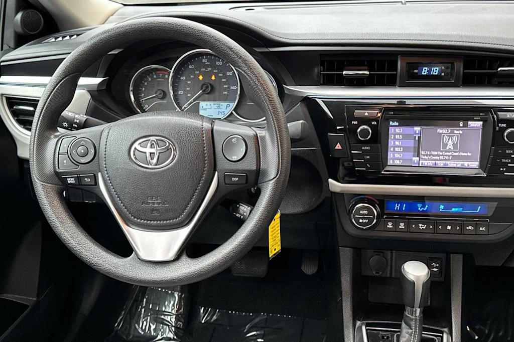 2016 Toyota Corolla LE 8