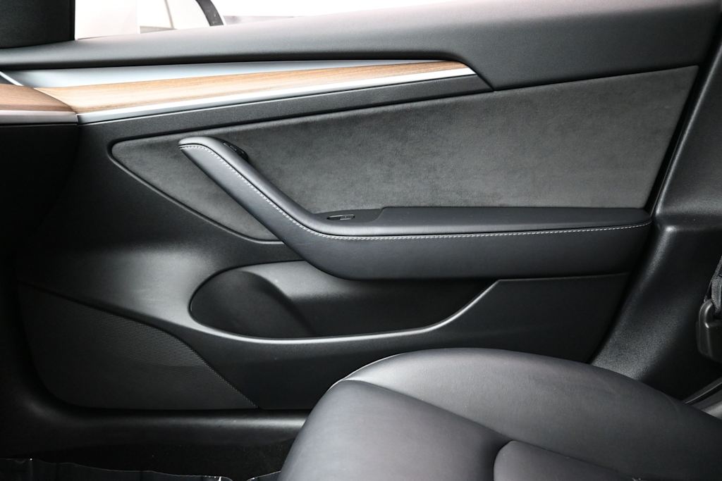 Thumbnail: 2022 Tesla Model 3 - 25