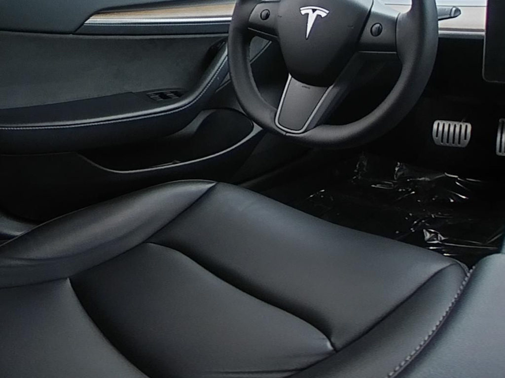 Thumbnail: 2022 Tesla Model 3 - 26