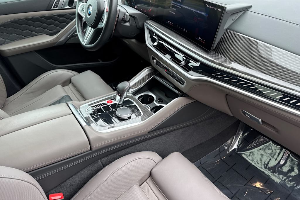 Thumbnail: 2024 BMW X6 - 12