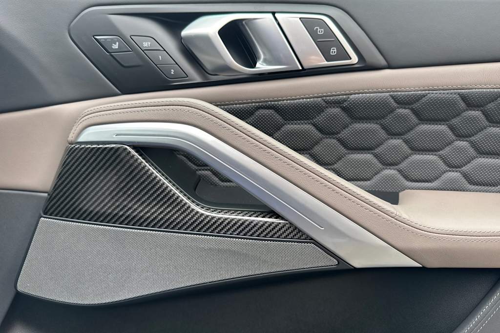 Thumbnail: 2024 BMW X6 - 25