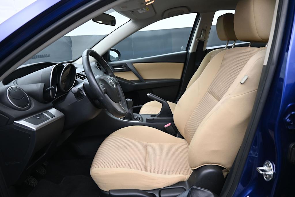 Thumbnail: 2012 Mazda Mazda3 - 7