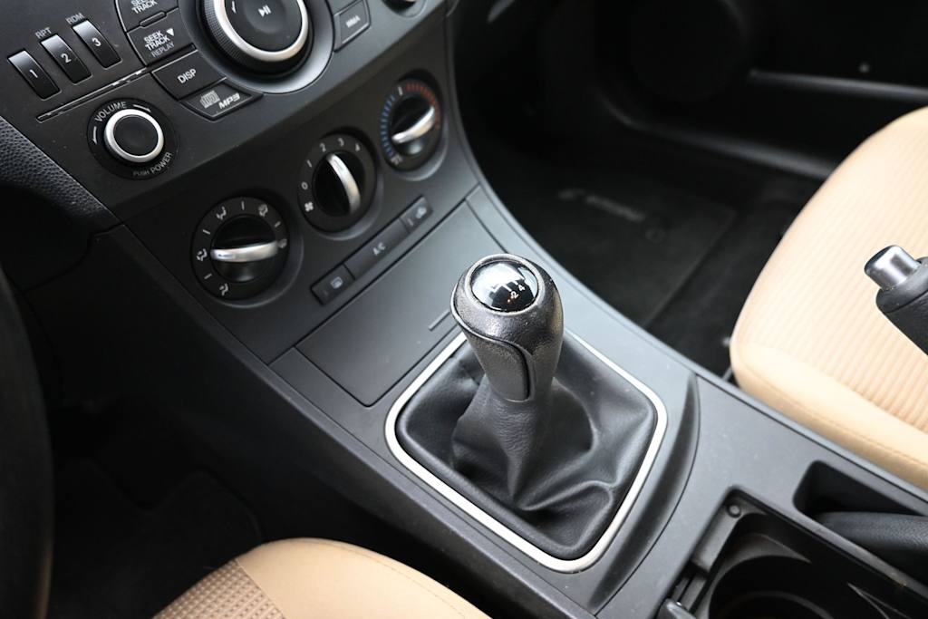 Thumbnail: 2012 Mazda Mazda3 - 9