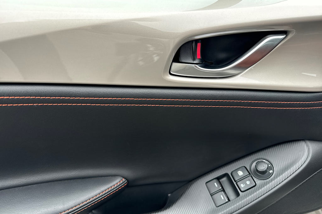 Thumbnail: 2023 Mazda MX-5 Miata - 18