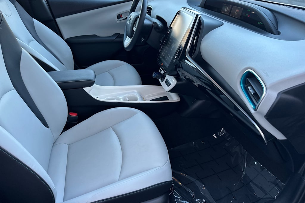 2019 Toyota Prius Prime Advanced 11