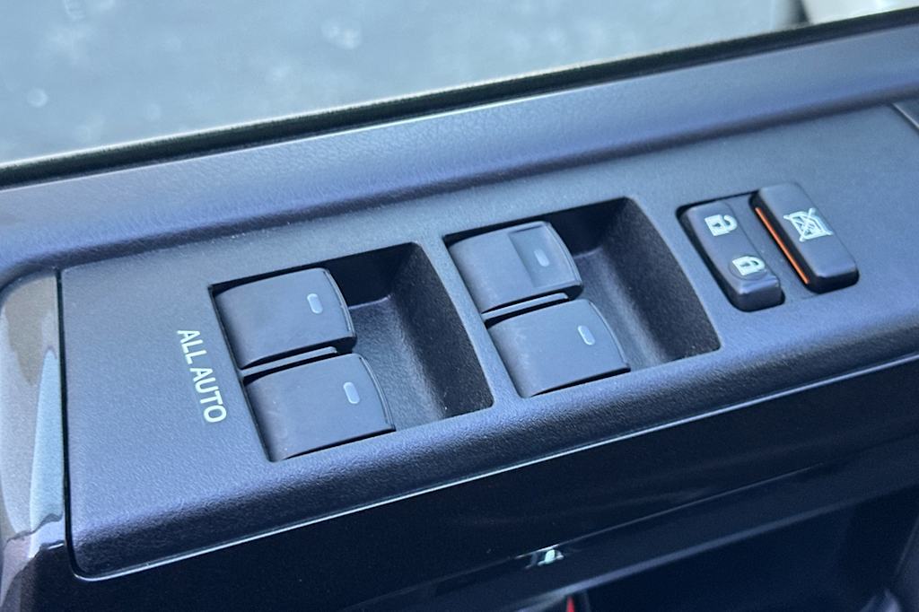 Thumbnail: 2023 Toyota 4Runner - 22