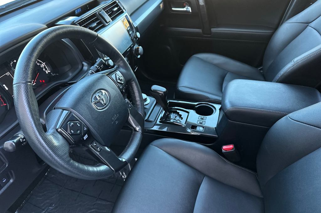 Thumbnail: 2023 Toyota 4Runner - 9