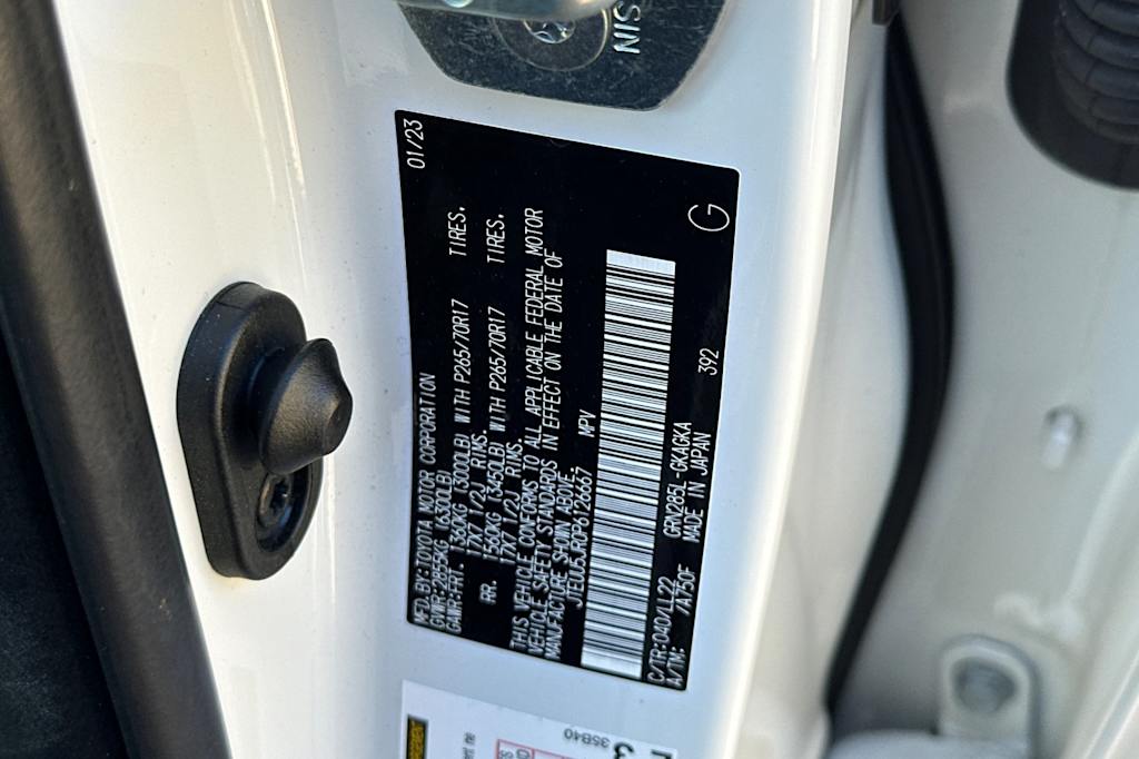 Thumbnail: 2023 Toyota 4Runner - 17