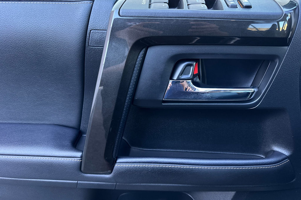 Thumbnail: 2023 Toyota 4Runner - 21