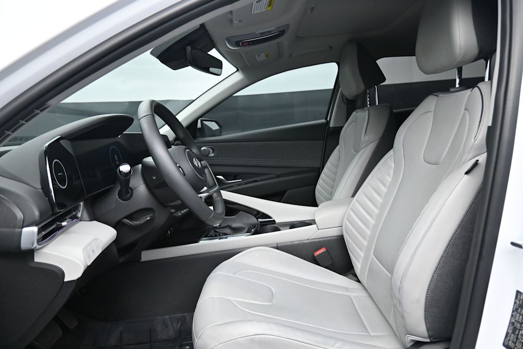 Thumbnail: 2024 Hyundai Elantra - 8