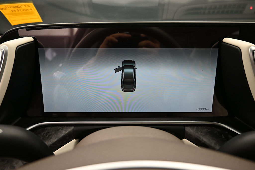 Thumbnail: 2023 Genesis G90 - 11