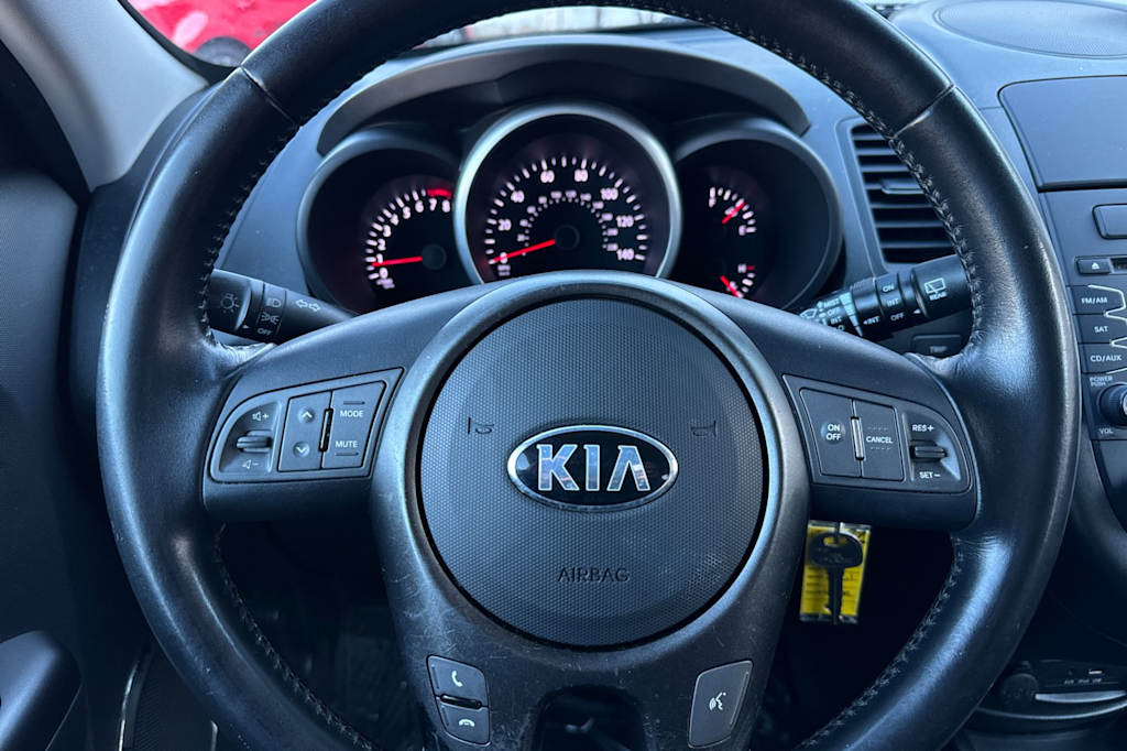 Thumbnail: 2013 Kia Soul - 24