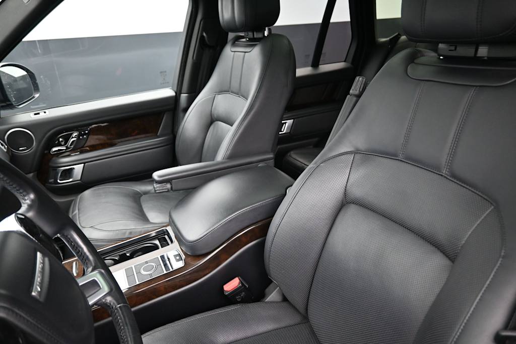 Thumbnail: 2021 Land Rover Range Rover - 10