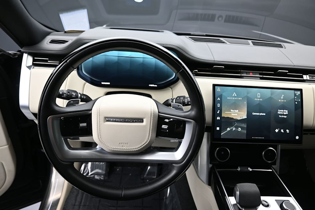 Thumbnail: 2023 Land Rover Range Rover - 2