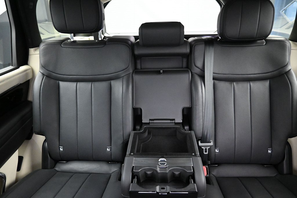 Thumbnail: 2023 Land Rover Range Rover - 11
