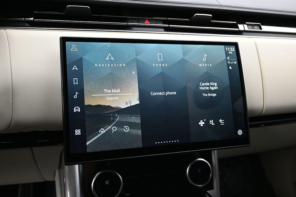 Thumbnail: 2023 Land Rover Range Rover - 12