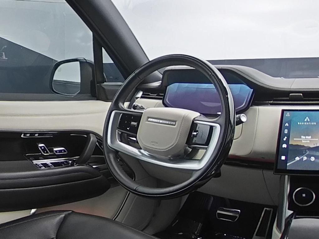 Thumbnail: 2023 Land Rover Range Rover - 8