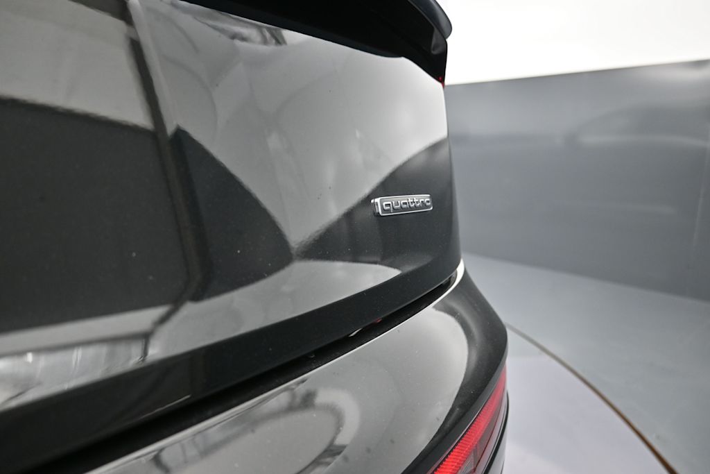 Thumbnail: 2022 Audi Q5 - 22