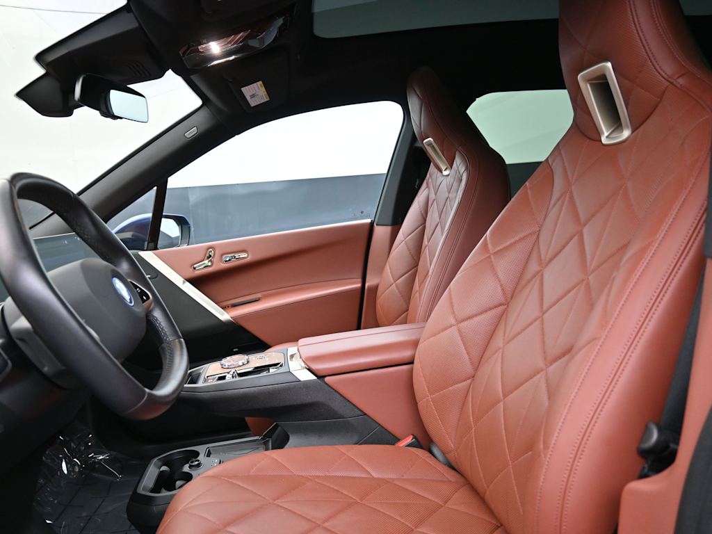 Thumbnail: 2023 BMW iX - 8