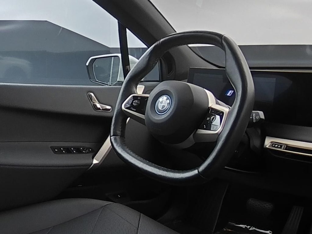 Thumbnail: 2024 BMW iX - 7