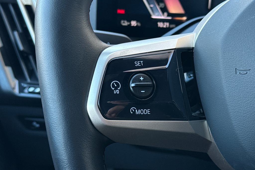 Thumbnail: 2025 BMW iX - 29