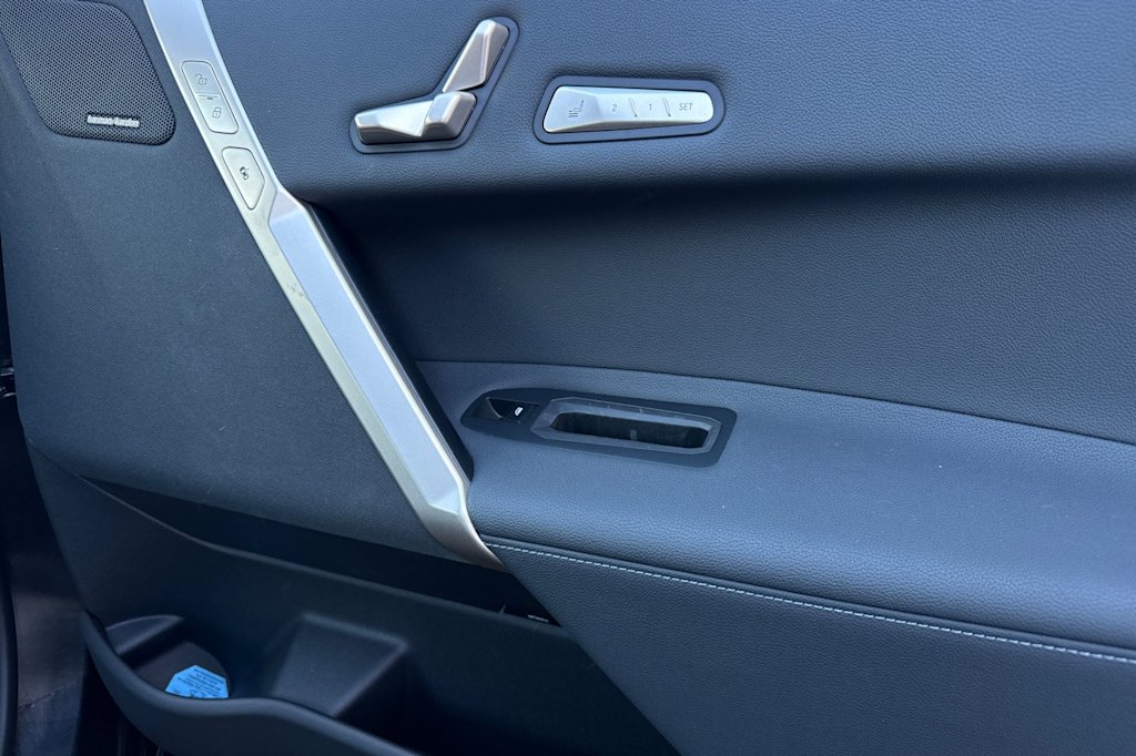 Thumbnail: 2025 BMW iX - 24