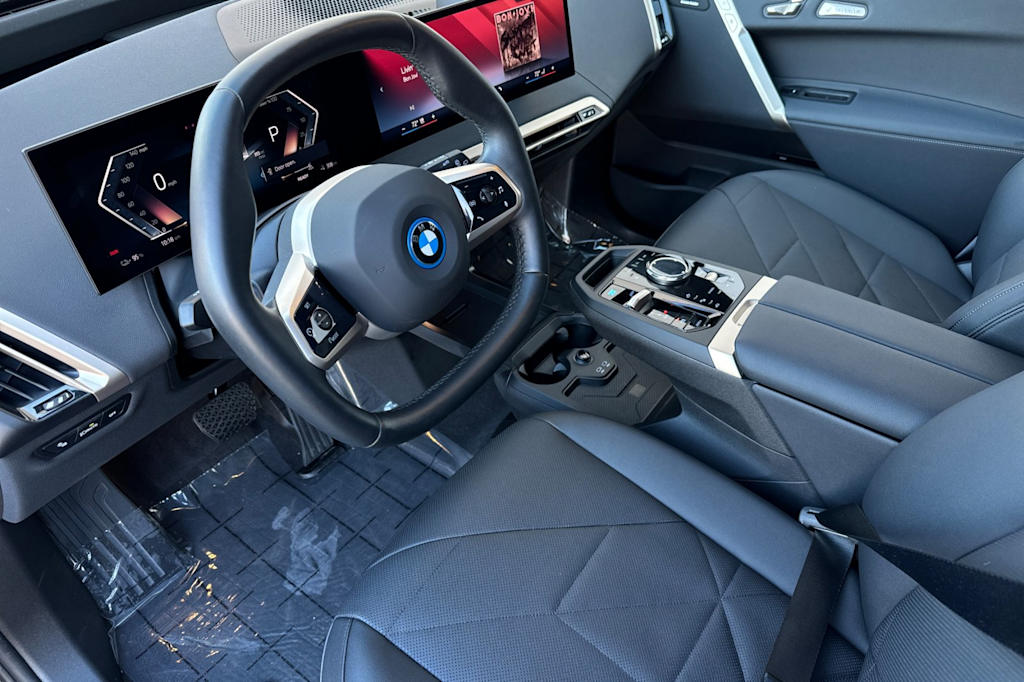 Thumbnail: 2025 BMW iX - 9