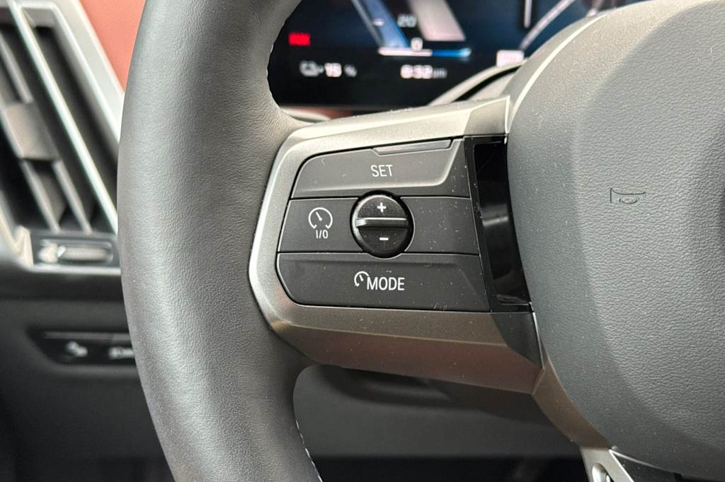 Thumbnail: 2025 BMW iX - 30