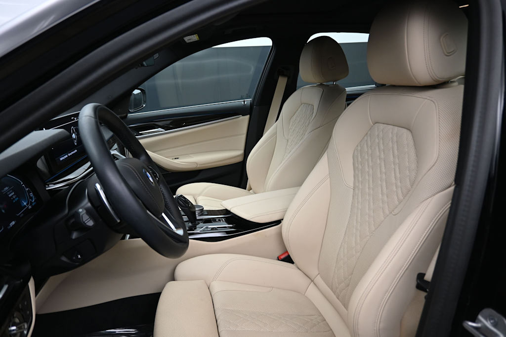 Thumbnail: 2023 BMW 5 Series - 9