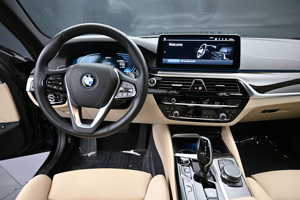 Thumbnail: 2023 BMW 5 Series - 2