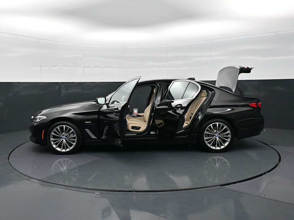 Thumbnail: 2023 BMW 5 Series - 7