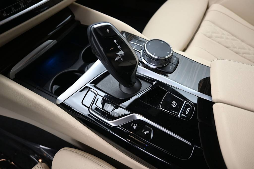 Thumbnail: 2023 BMW 5 Series - 11