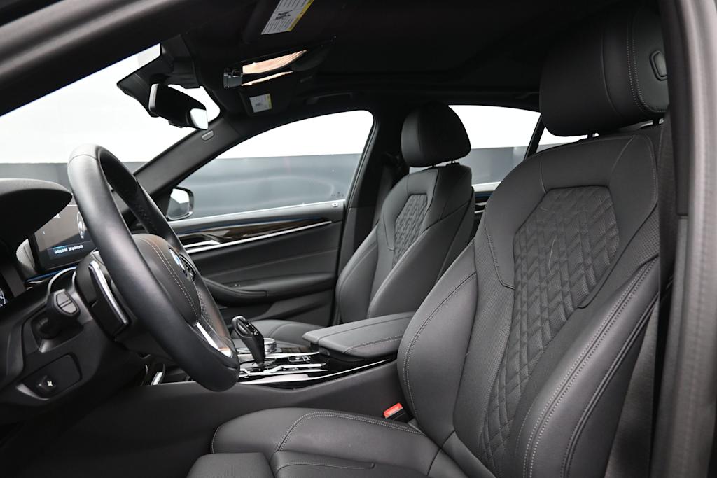 Thumbnail: 2023 BMW 5 Series - 9