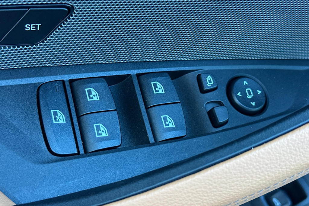 Thumbnail: 2025 BMW 4 Series - 22