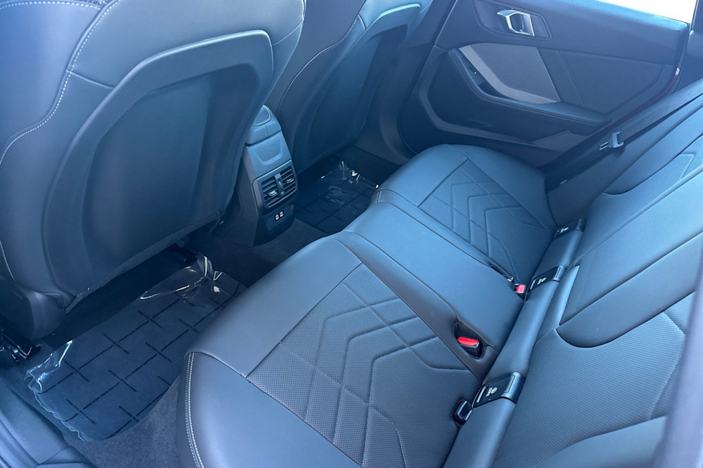 Thumbnail: 2025 BMW 2 Series - 11