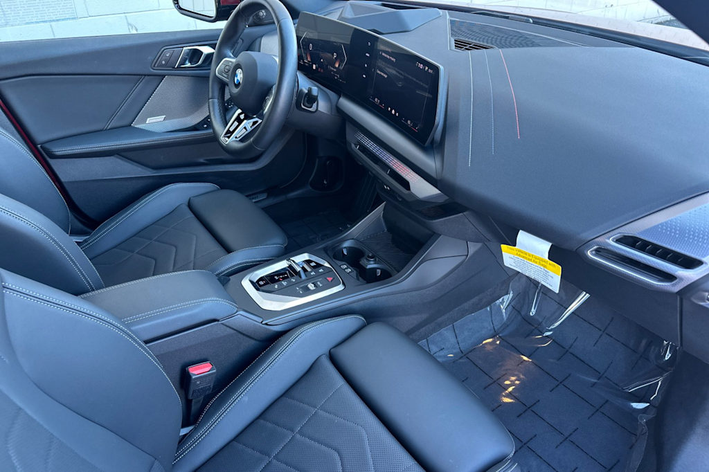 Thumbnail: 2025 BMW 2 Series - 12