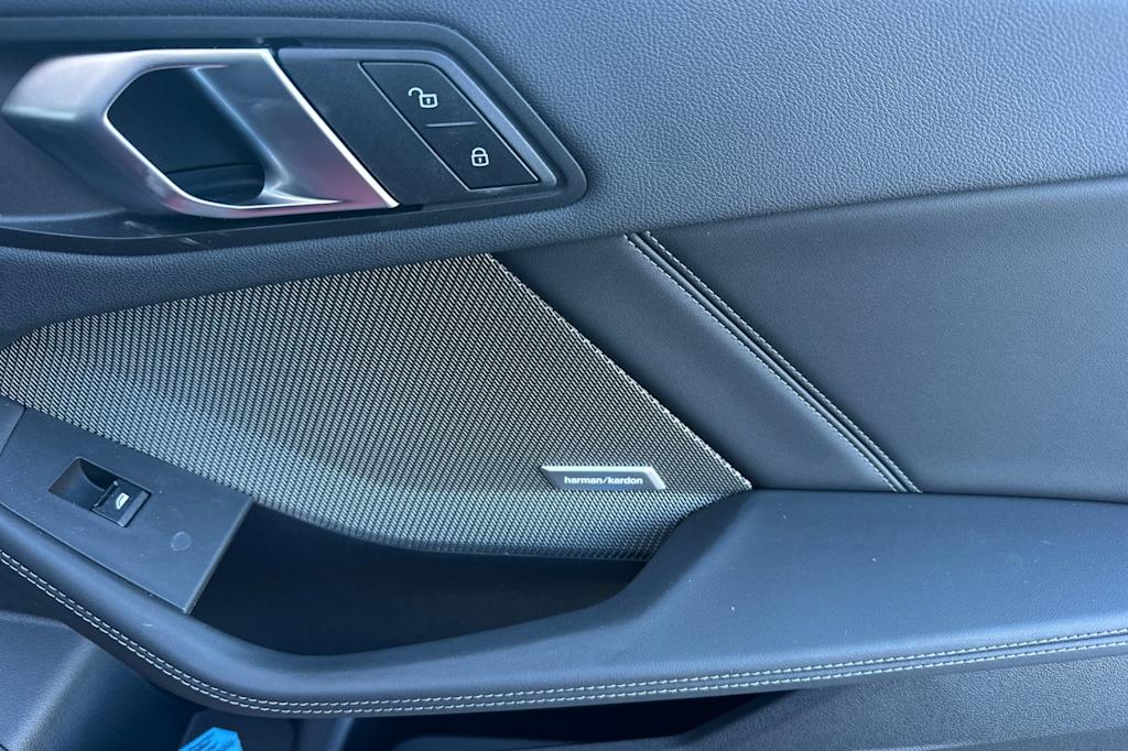 Thumbnail: 2025 BMW 2 Series - 25