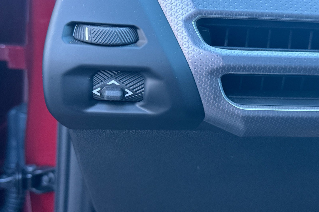 Thumbnail: 2025 BMW 2 Series - 33