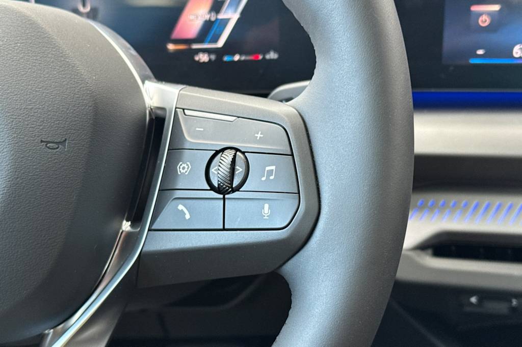 Thumbnail: 2025 BMW 2 Series - 31