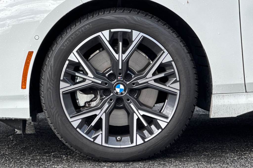 Thumbnail: 2025 BMW 2 Series - 8