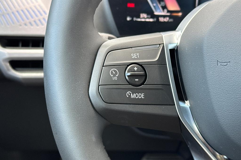 Thumbnail: 2025 BMW 2 Series - 30