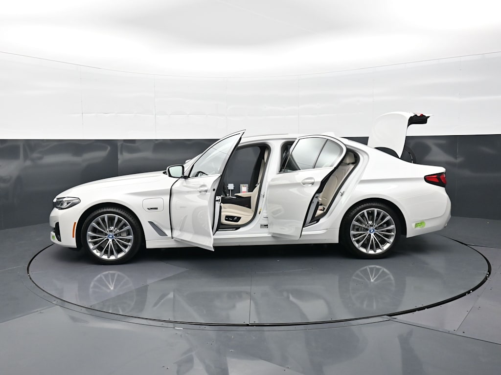 Thumbnail: 2023 BMW 5 Series - 7