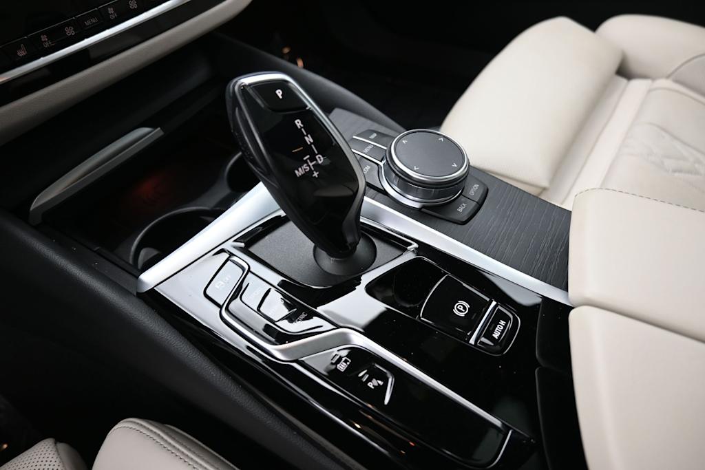 Thumbnail: 2023 BMW 5 Series - 11