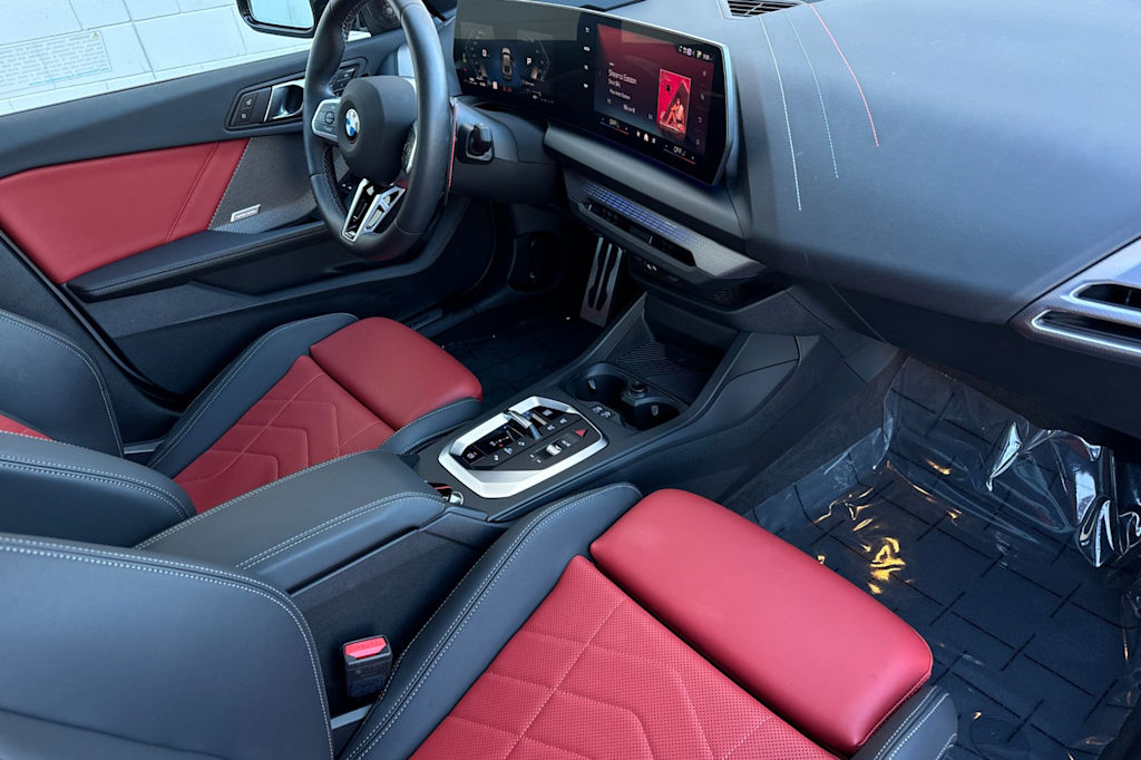 Thumbnail: 2025 BMW 2 Series - 11