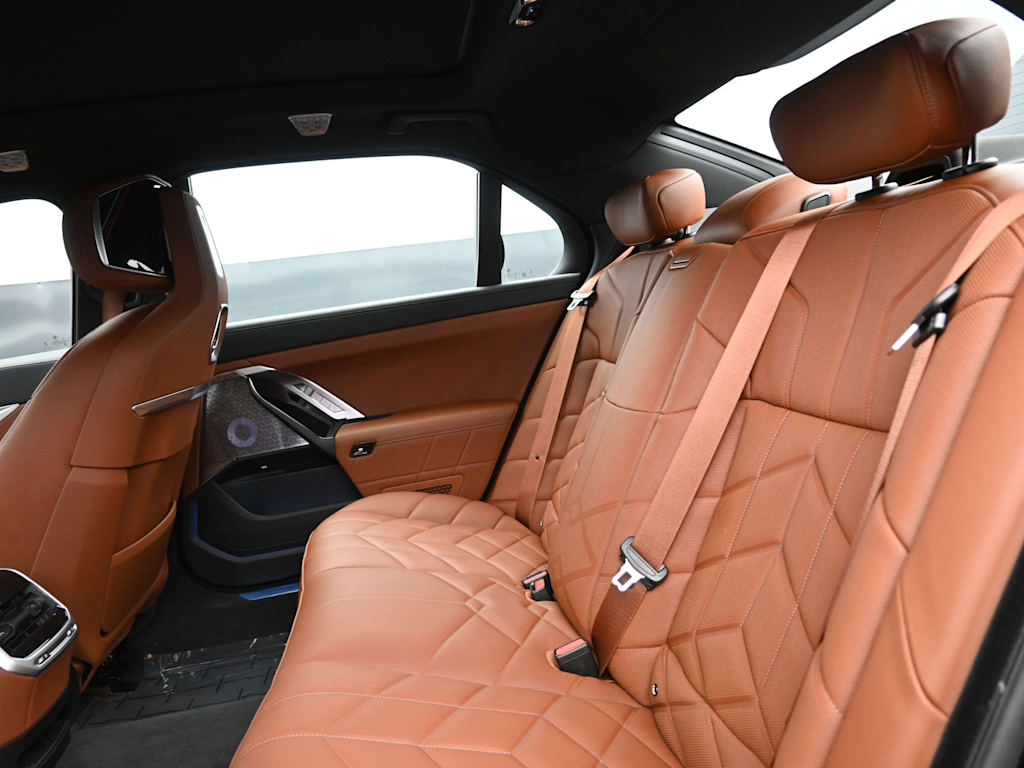 Thumbnail: 2025 BMW 7 Series - 8