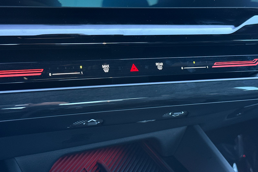 Thumbnail: 2025 BMW 5 Series - 25