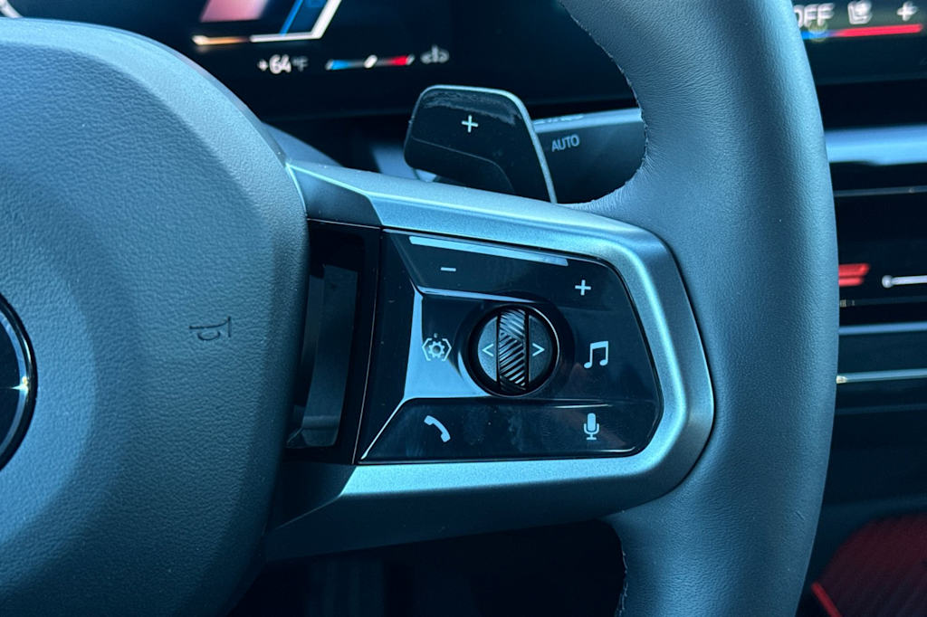 Thumbnail: 2025 BMW 5 Series - 29