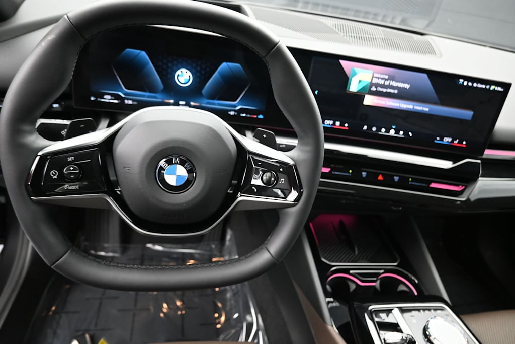 Thumbnail: 2026 BMW 5 Series - 2